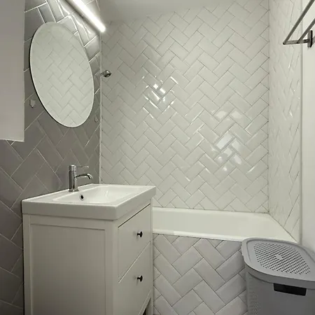 Langa Spitalul Bagdasar-parcare Inclusa Apartment