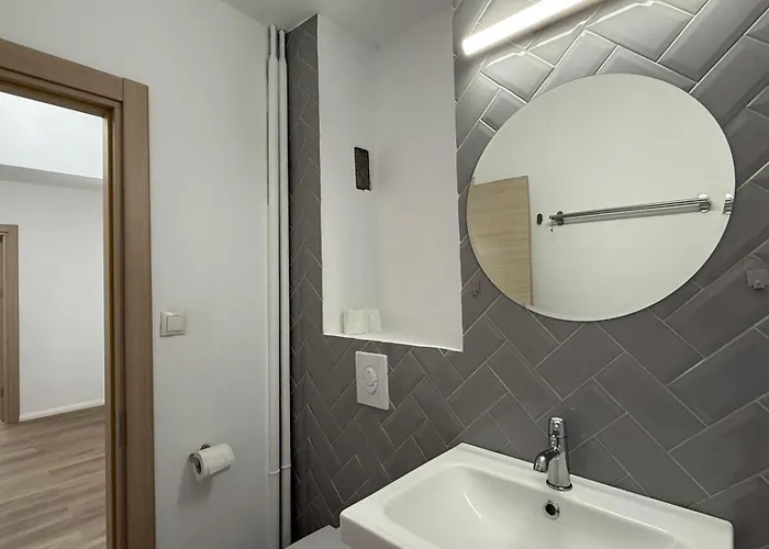 Apartament Langa Spitalul Bagdasar-parcare Inclusa *