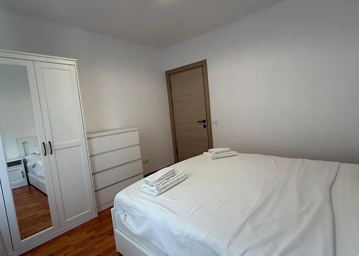 Langa Spitalul Bagdasar-parcare Inclusa Apartamento *