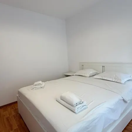 Apartment Langa Spitalul Bagdasar-parcare Inclusa